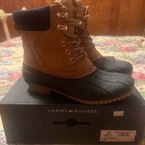 Women’s Tommy Hilfiger Winter Boots